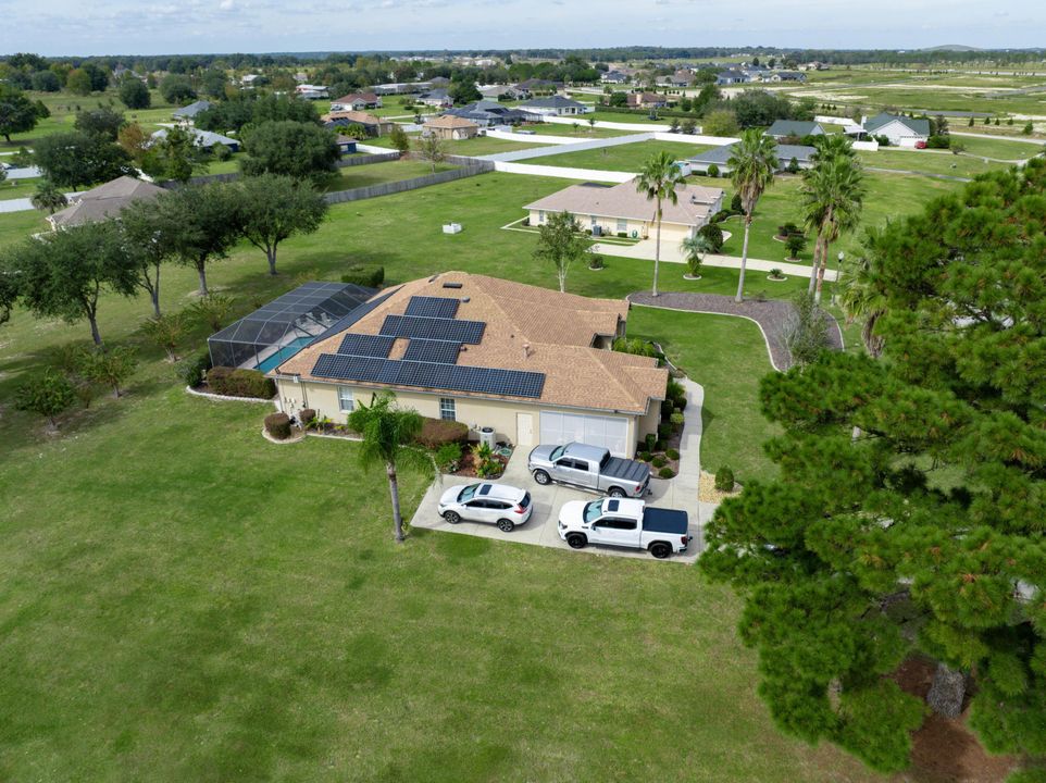 For Sale: $800,000 (3 beds, 3 baths, 2763 Square Feet)