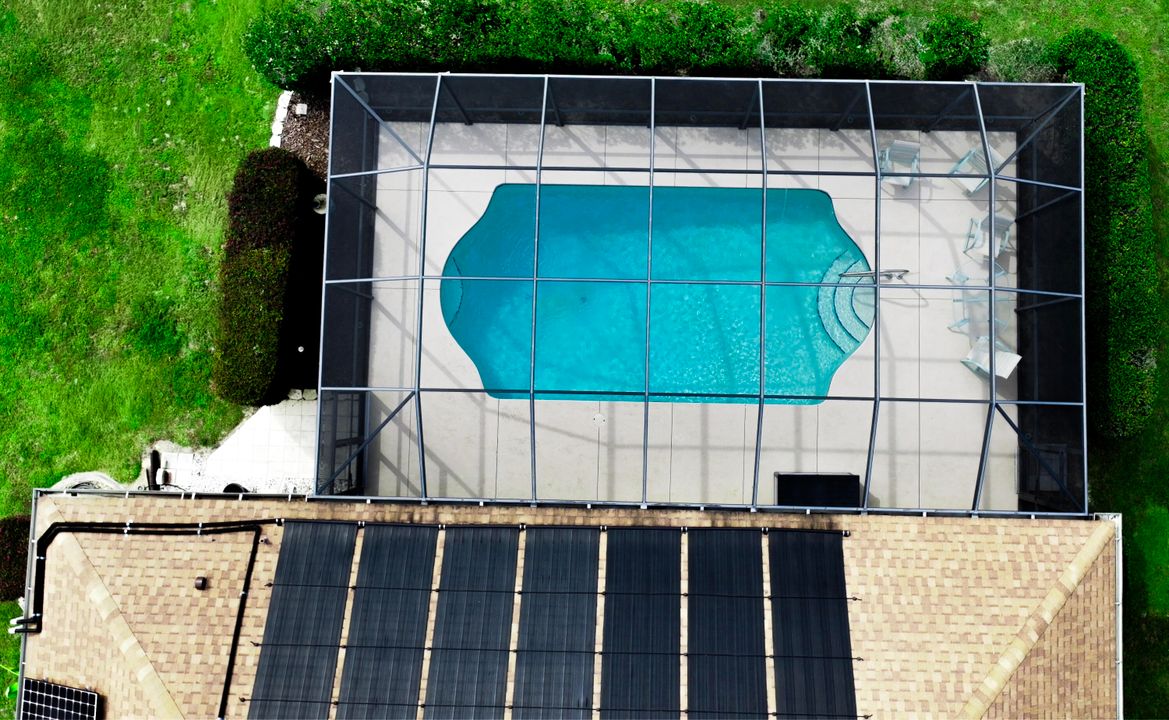 For Sale: $800,000 (3 beds, 3 baths, 2763 Square Feet)