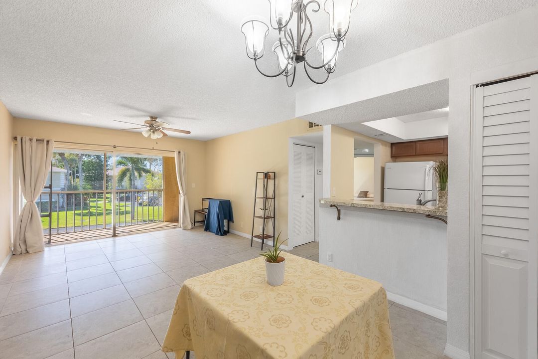 For Sale: $174,000 (2 beds, 2 baths, 886 Square Feet)