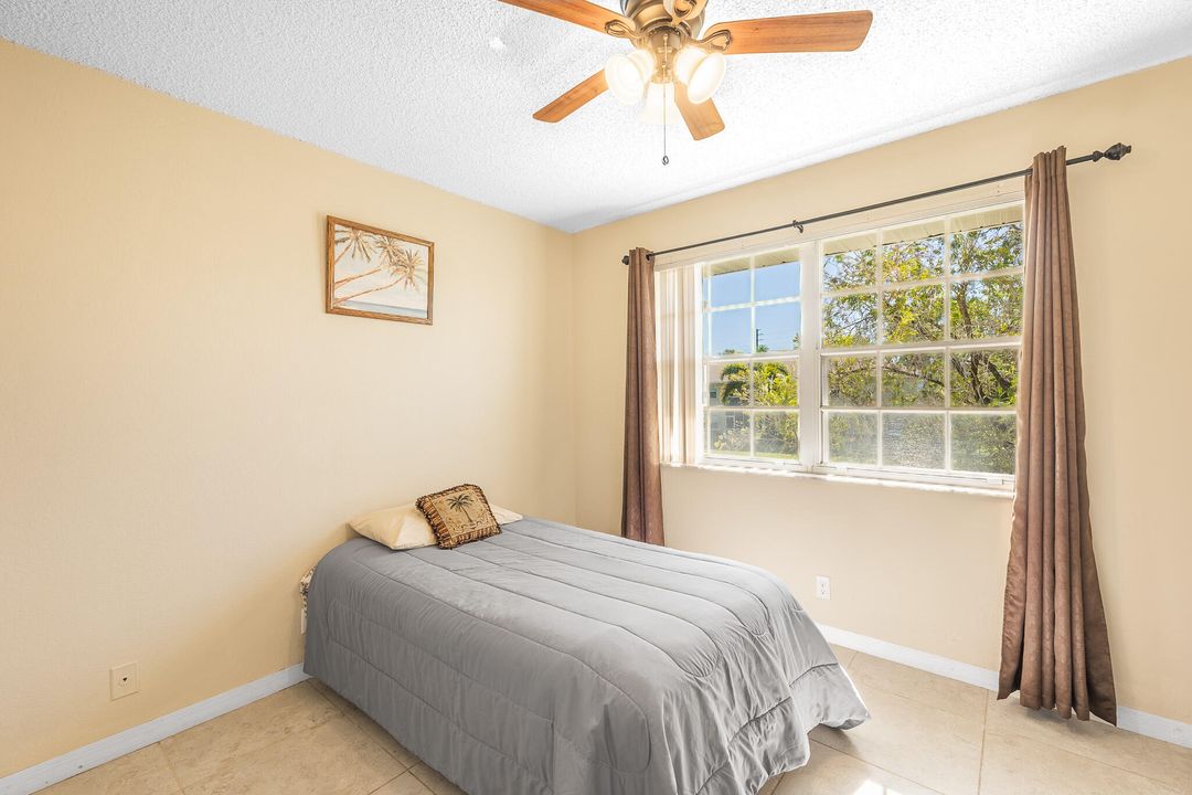 For Sale: $174,000 (2 beds, 2 baths, 886 Square Feet)