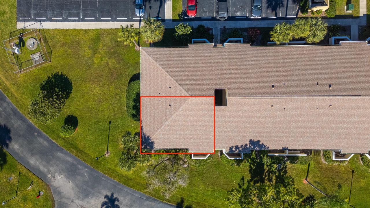 For Sale: $174,000 (2 beds, 2 baths, 886 Square Feet)