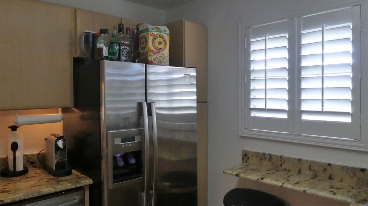 For Rent: $1,950 (2 beds, 2 baths, 1023 Square Feet)