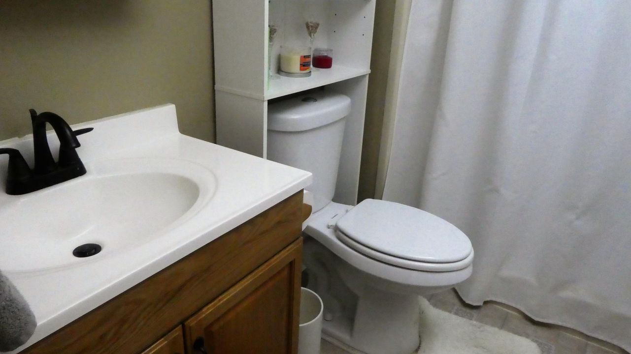 For Rent: $1,950 (2 beds, 2 baths, 1023 Square Feet)