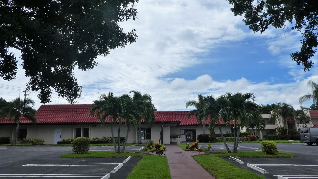 For Rent: $1,950 (2 beds, 2 baths, 1023 Square Feet)