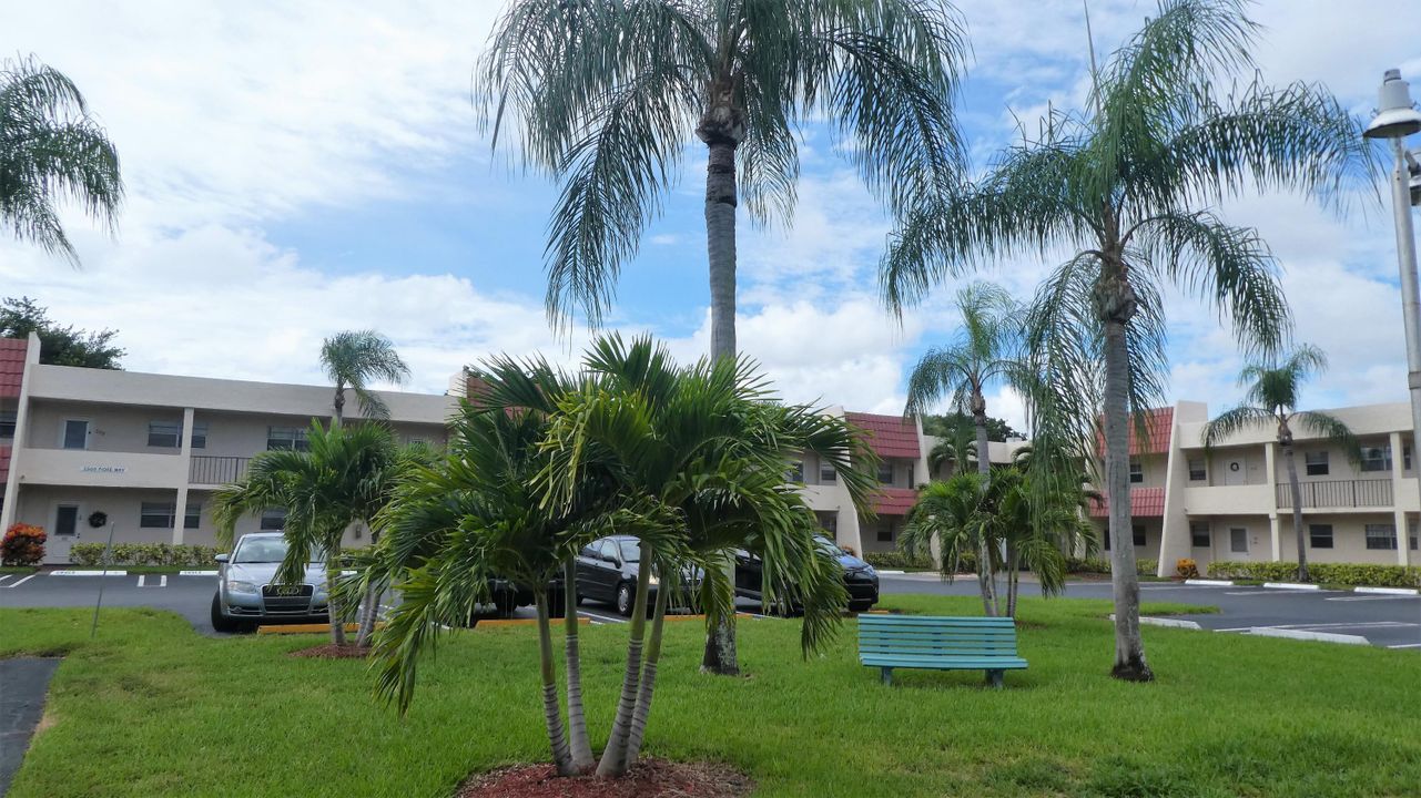 For Rent: $1,950 (2 beds, 2 baths, 1023 Square Feet)