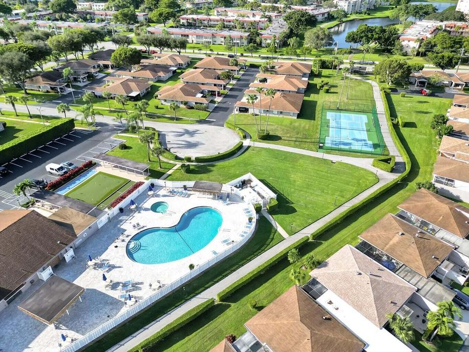 En Venta: $297,900 (2 camas, 2 baños, 1148 Pies cuadrados)