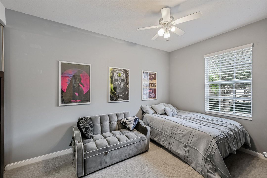 Под контрактом: $510,000 (3 спален, 2 ванн, 1570 Квадратных фут)