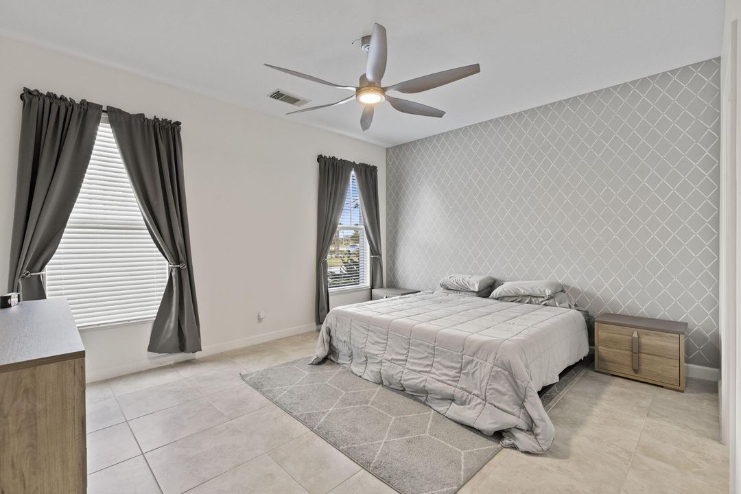 На продажу: $339,000 (3 спален, 2 ванн, 2028 Квадратных фут)