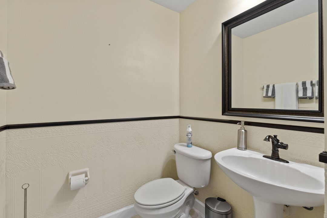 На продажу: $339,000 (3 спален, 2 ванн, 2028 Квадратных фут)