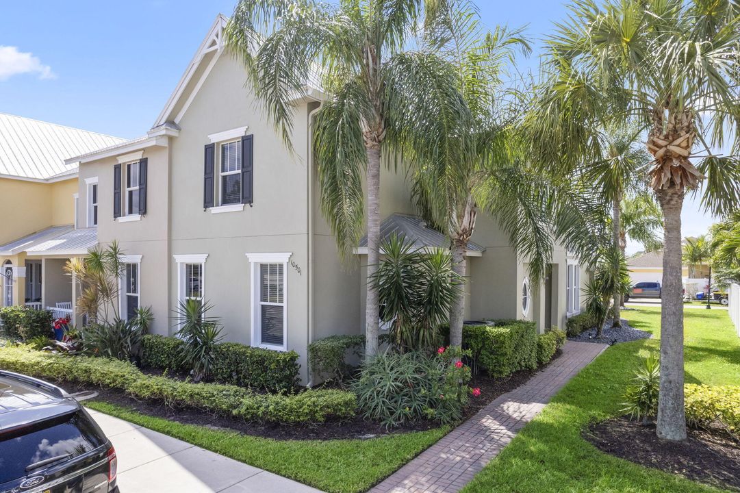 На продажу: $339,000 (3 спален, 2 ванн, 2028 Квадратных фут)