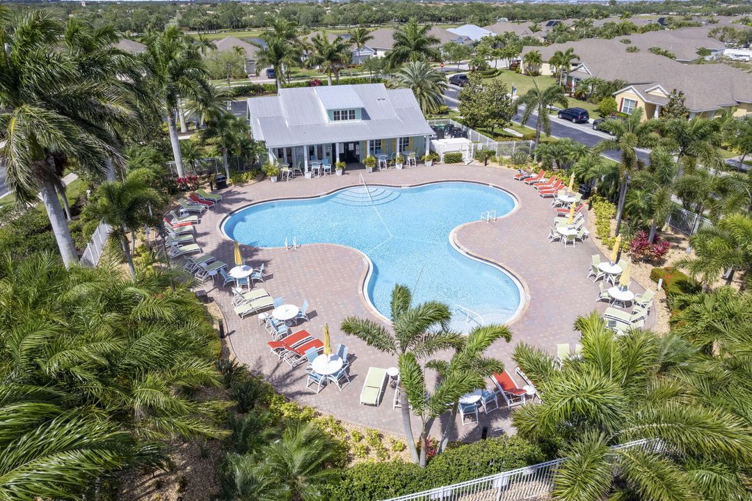 На продажу: $339,000 (3 спален, 2 ванн, 2028 Квадратных фут)