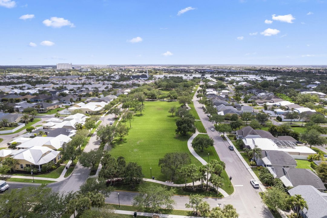 На продажу: $339,000 (3 спален, 2 ванн, 2028 Квадратных фут)