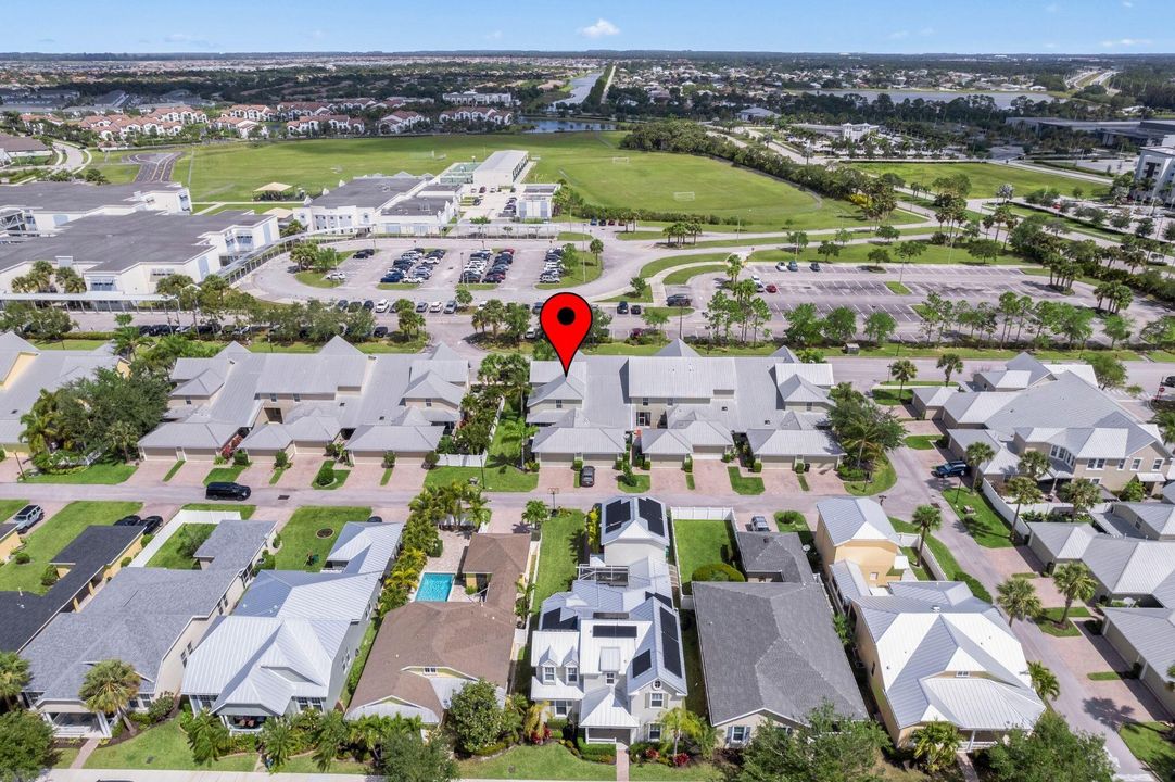 На продажу: $339,000 (3 спален, 2 ванн, 2028 Квадратных фут)