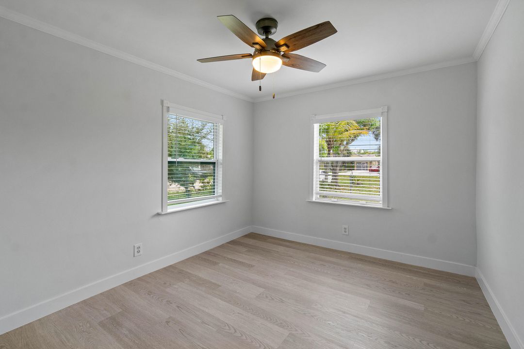 待售: $340,000 (2 贝兹, 1 浴室, 736 平方英尺)