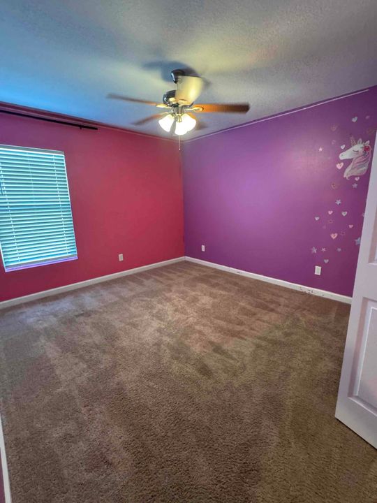 For Rent: $2,700 (4 beds, 2 baths, 1833 Square Feet)