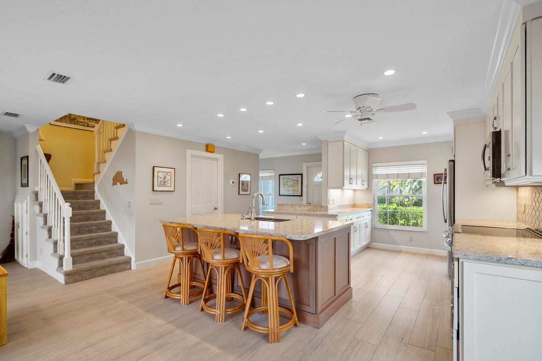 Activo con contrato: $375,000 (3 camas, 2 baños, 1625 Pies cuadrados)