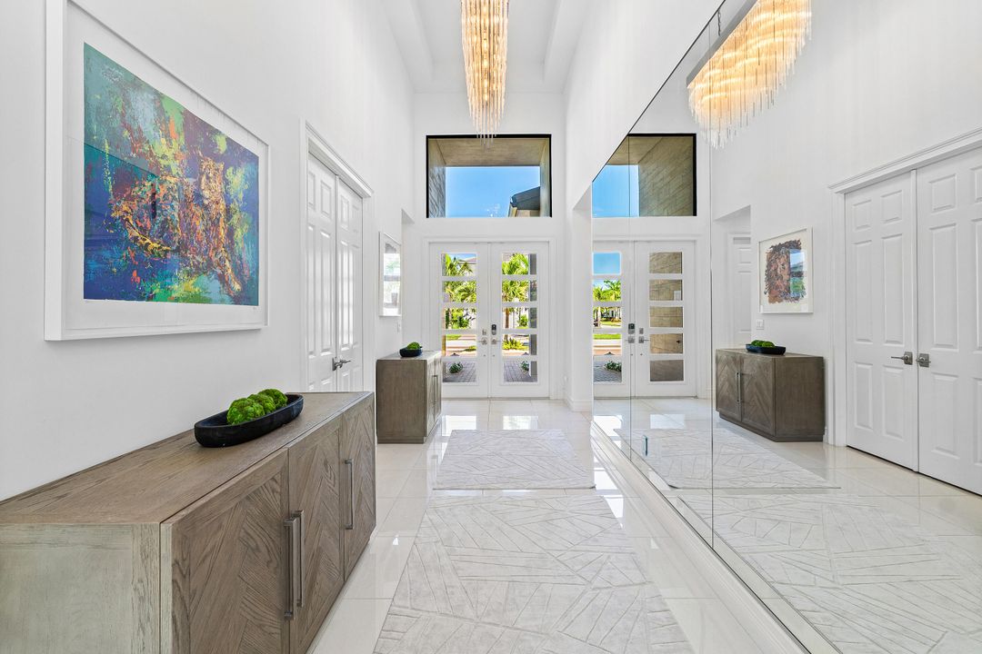 For Sale: $3,199,000 (3 beds, 4 baths, 3969 Square Feet)