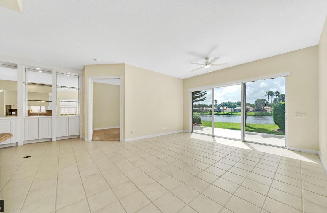 Activo con contrato: $4,300 (3 camas, 2 baños, 1711 Pies cuadrados)