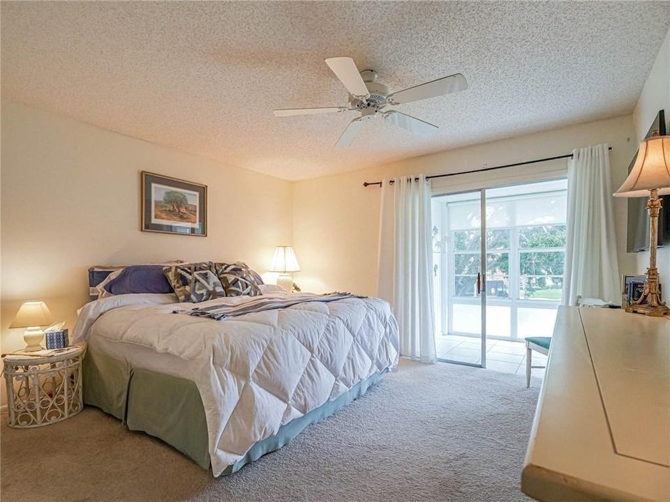 For Sale: $152,000 (2 beds, 2 baths, 1000 Square Feet)