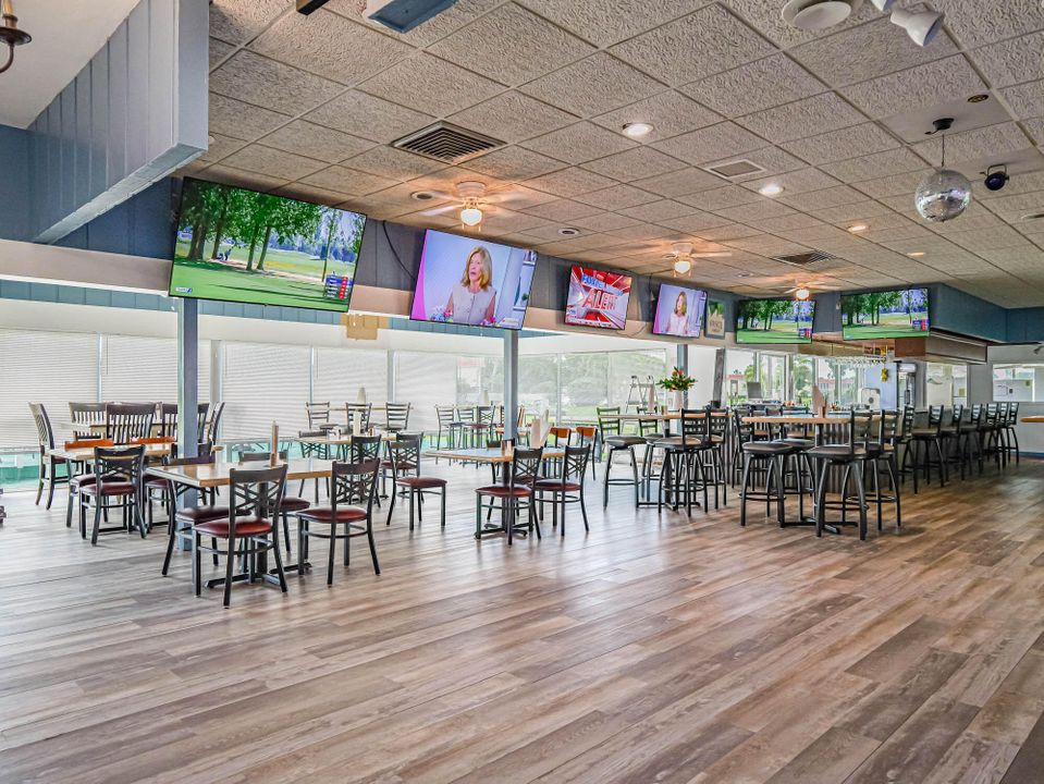 For Sale: $152,000 (2 beds, 2 baths, 1000 Square Feet)