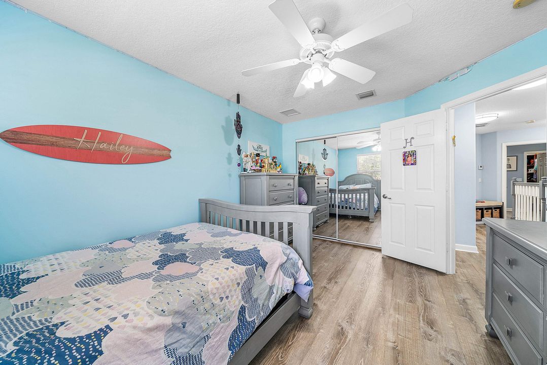 Active With Contract: $759,999 (4 beds, 2 baths, 2888 Square Feet)