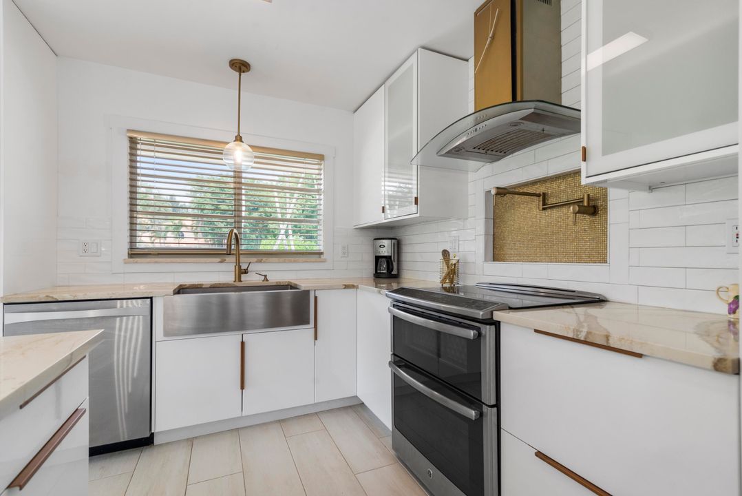 For Rent: $5,000 (3 beds, 2 baths, 2067 Square Feet)