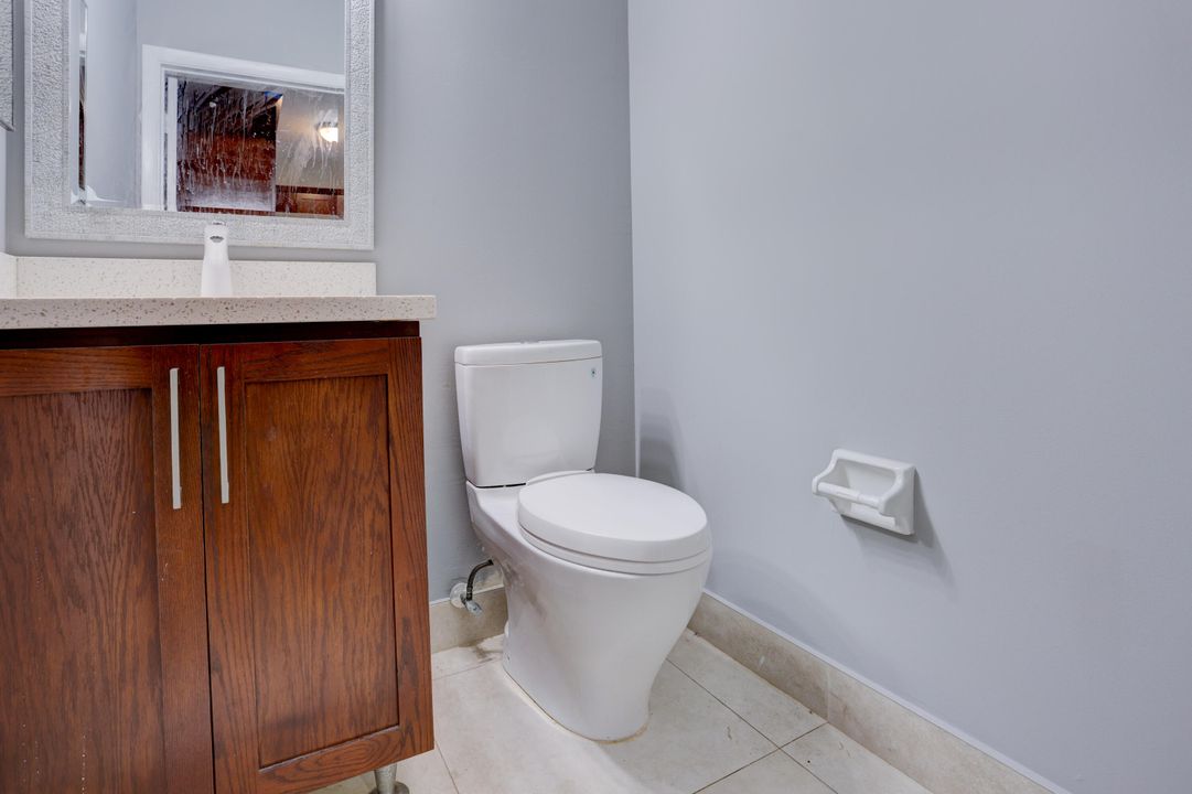 В аренду: $3,950 (4 спален, 2 ванн, 1982 Квадратных фут)