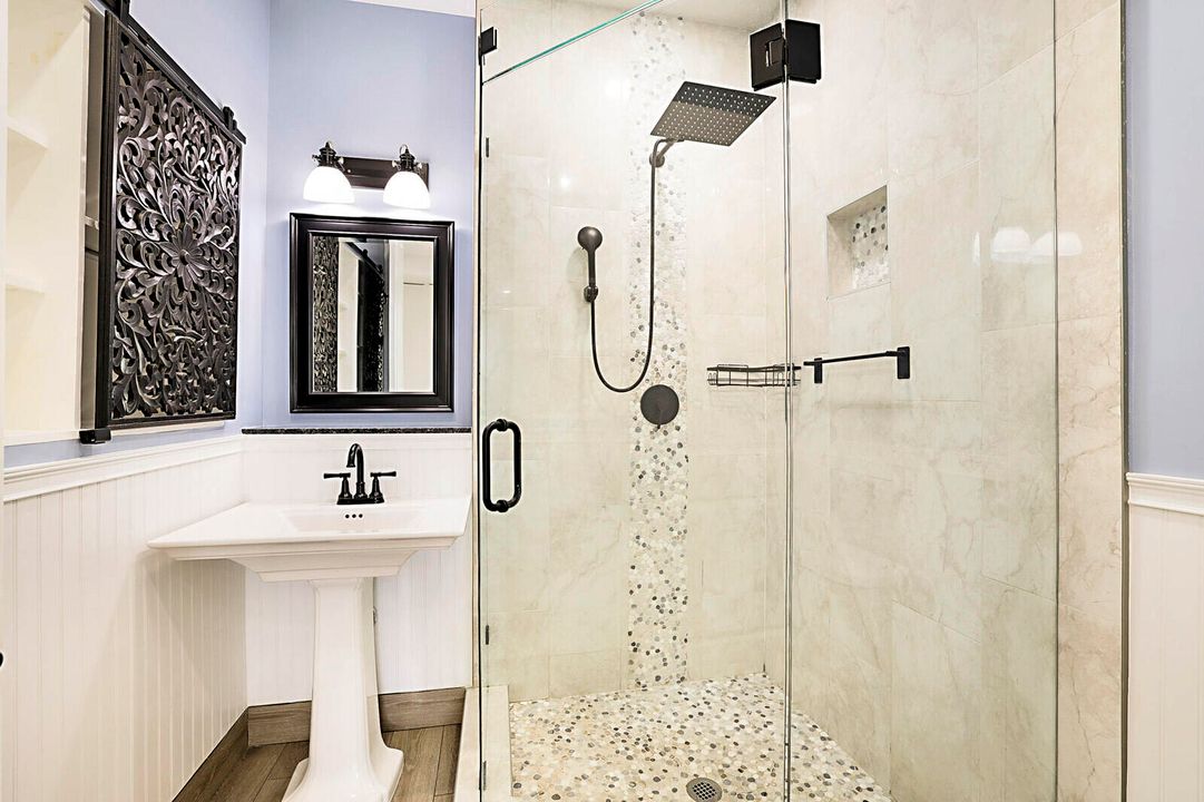 待售: $1,325,000 (3 贝兹, 3 浴室, 2005 平方英尺)