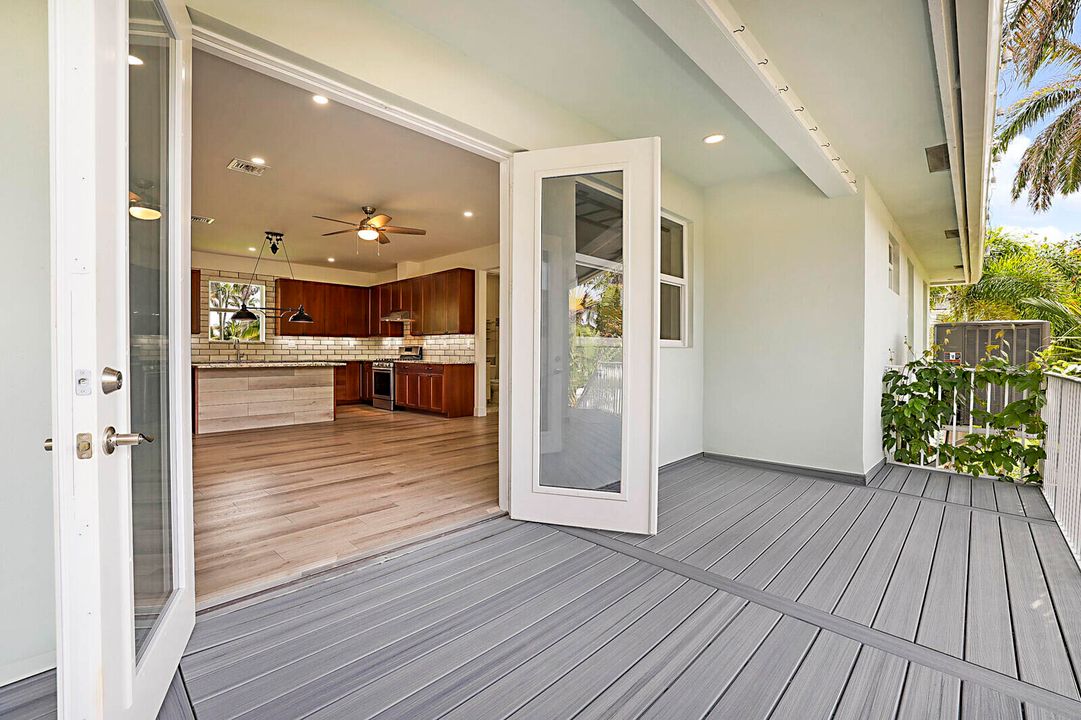 待售: $1,325,000 (3 贝兹, 3 浴室, 2005 平方英尺)