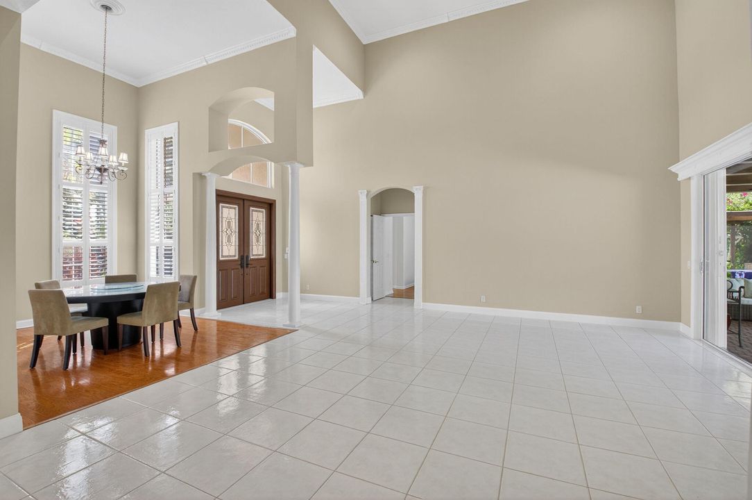 For Sale: $1,019,000 (5 beds, 3 baths, 3390 Square Feet)