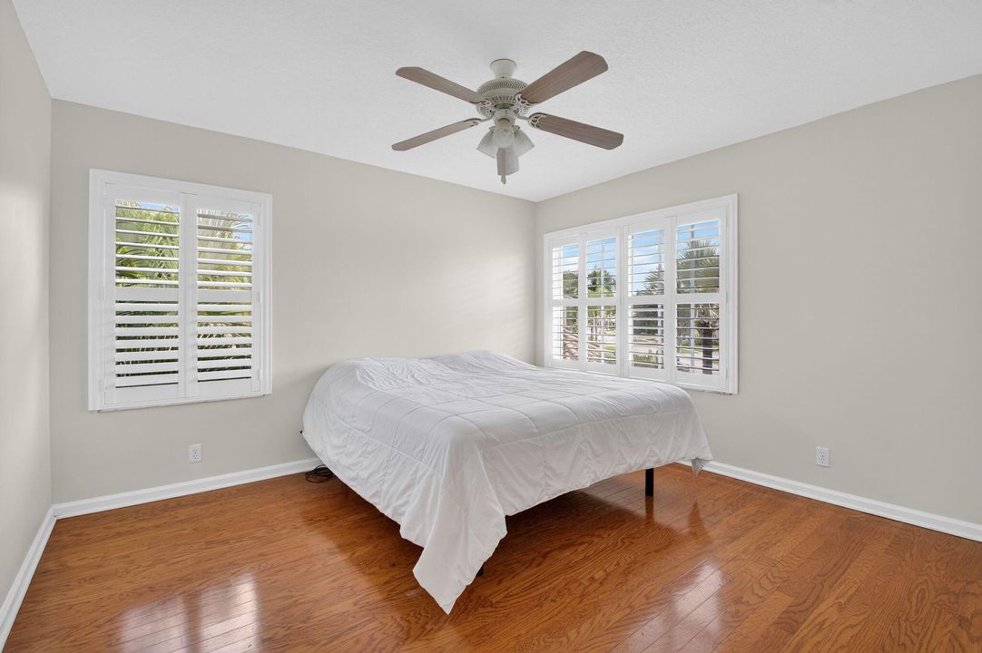 For Sale: $1,019,000 (5 beds, 3 baths, 3390 Square Feet)