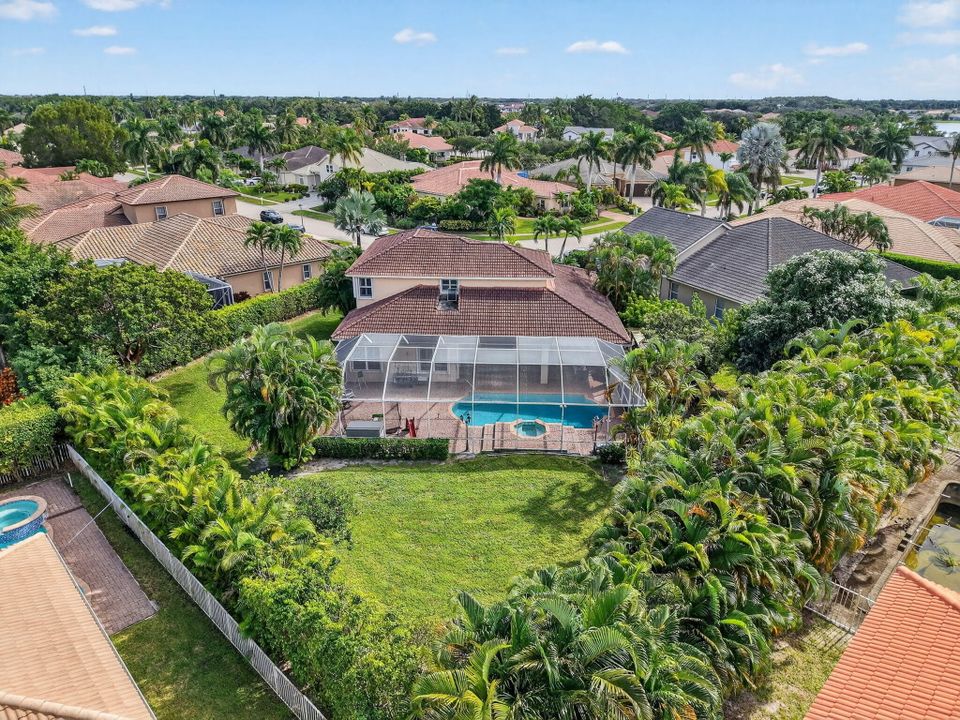 For Sale: $1,019,000 (5 beds, 3 baths, 3390 Square Feet)