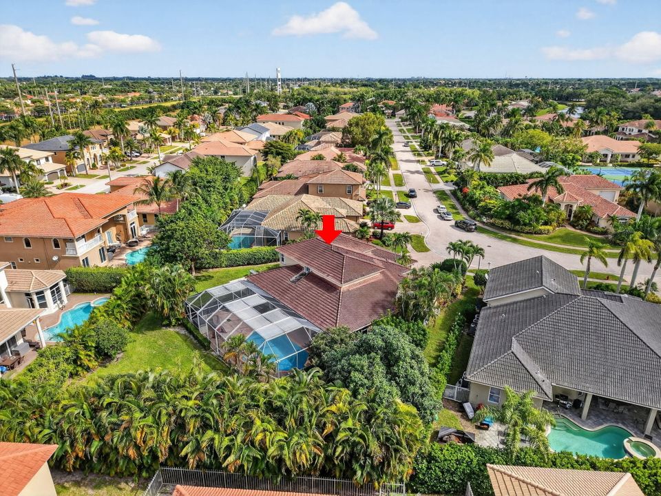 For Sale: $1,019,000 (5 beds, 3 baths, 3390 Square Feet)