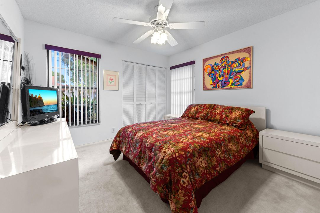 Active With Contract: $300,000 (2 beds, 2 baths, 1632 Square Feet)