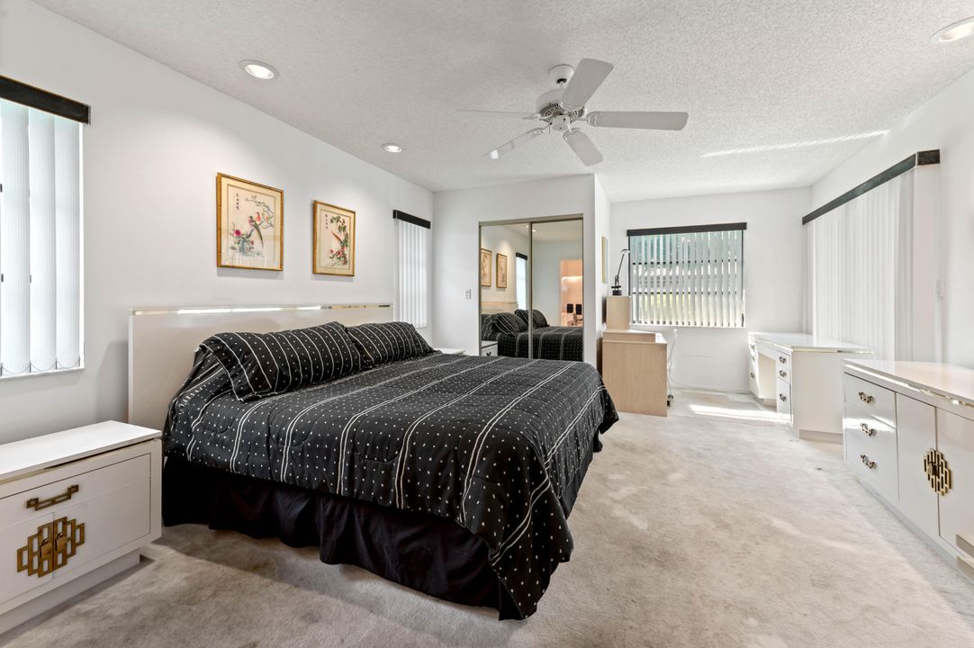 Active With Contract: $300,000 (2 beds, 2 baths, 1632 Square Feet)