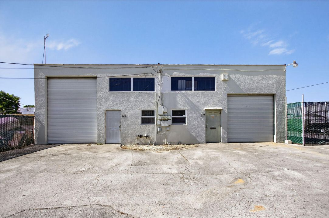 For Sale: $1,500,000 (0 beds, 0 baths, 3800 Square Feet)