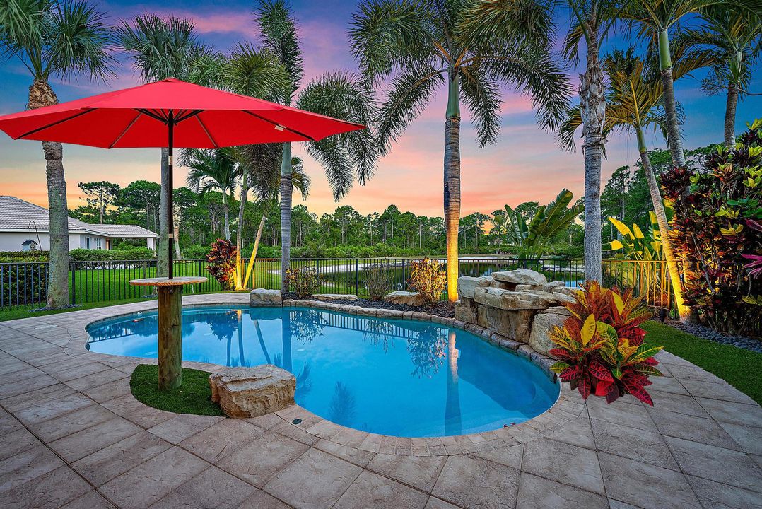 待售: $799,000 (4 贝兹, 3 浴室, 2697 平方英尺)