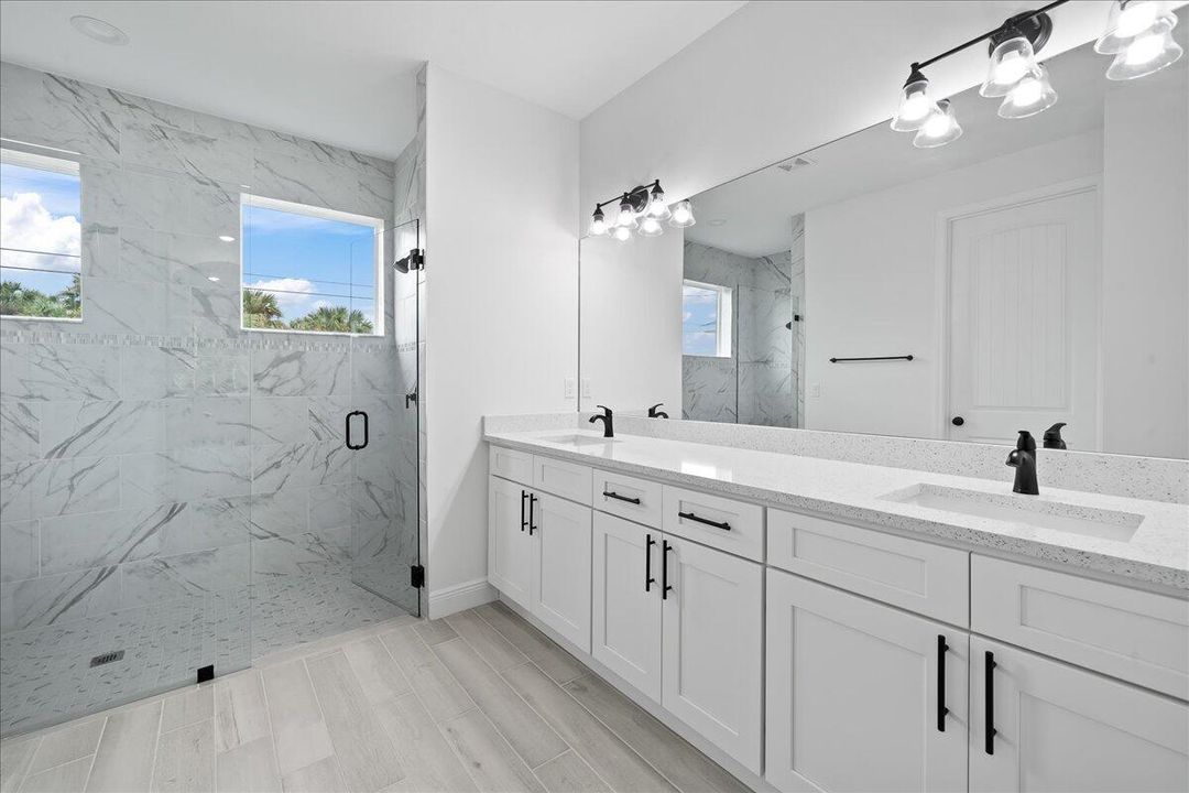 На продажу: $434,900 (4 спален, 2 ванн, 1775 Квадратных фут)