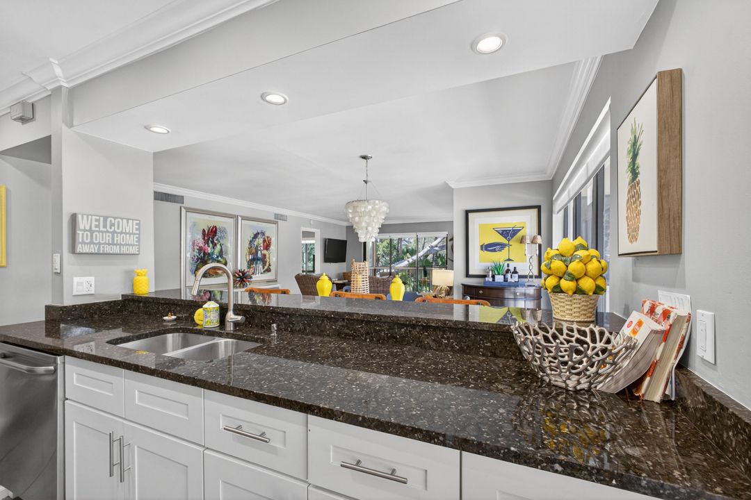 For Rent: $7,000 (2 beds, 2 baths, 1366 Square Feet)