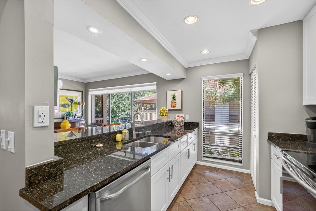 For Rent: $7,000 (2 beds, 2 baths, 1366 Square Feet)