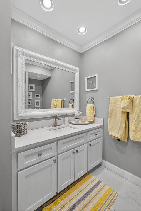 For Rent: $7,000 (2 beds, 2 baths, 1366 Square Feet)