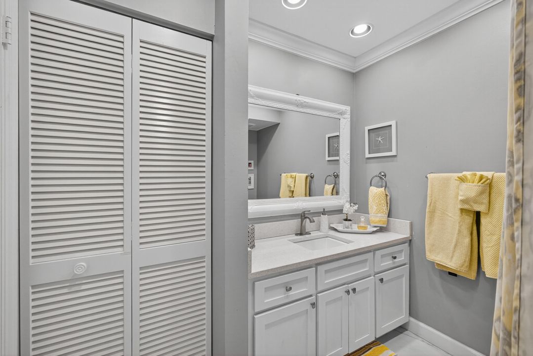 For Rent: $7,000 (2 beds, 2 baths, 1366 Square Feet)