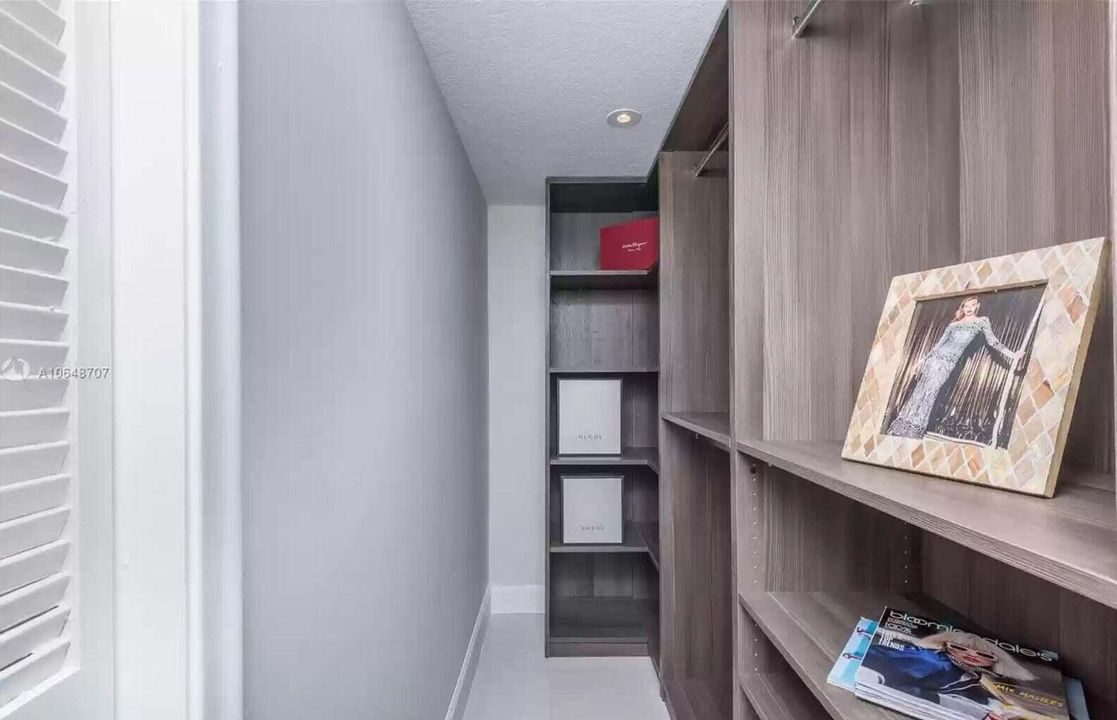 出租: $2,500 (1 贝兹, 1 浴室, 740 平方英尺)