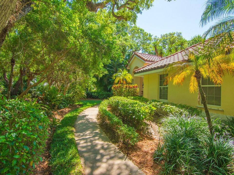 For Sale: $1,399,000 (4 beds, 3 baths, 2843 Square Feet)