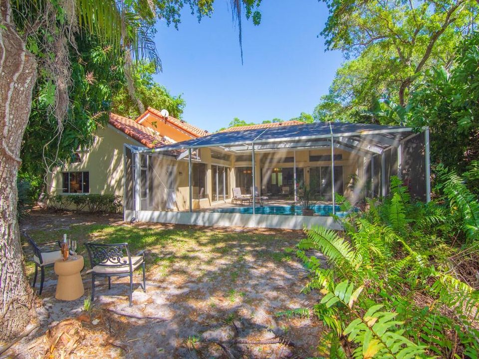 For Sale: $1,399,000 (4 beds, 3 baths, 2843 Square Feet)