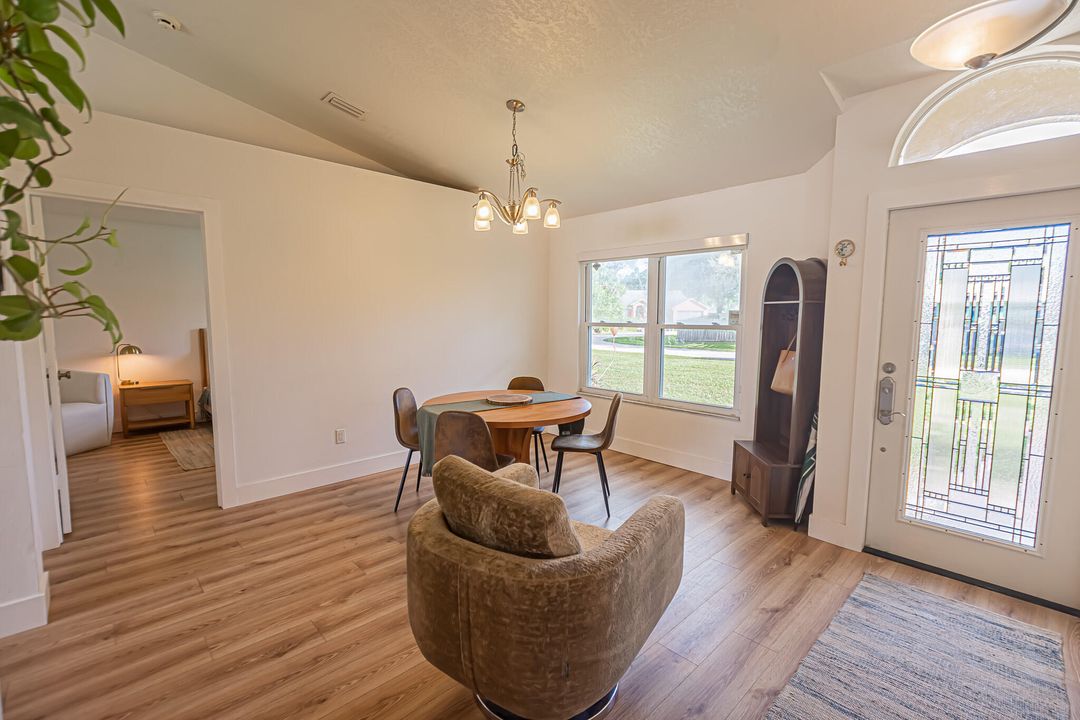 出租: $2,595 (3 贝兹, 2 浴室, 1831 平方英尺)