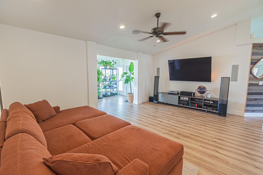 出租: $2,595 (3 贝兹, 2 浴室, 1831 平方英尺)