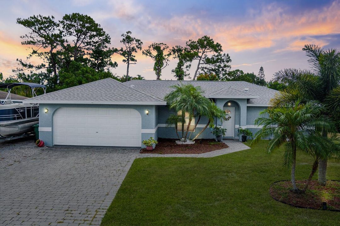 Active With Contract: $367,400 (3 beds, 2 baths, 1336 Square Feet)