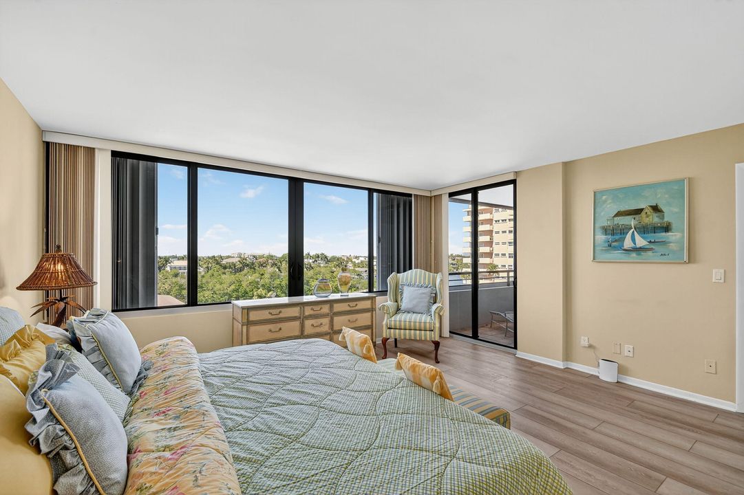 待售: $209,000 (1 贝兹, 1 浴室, 1016 平方英尺)