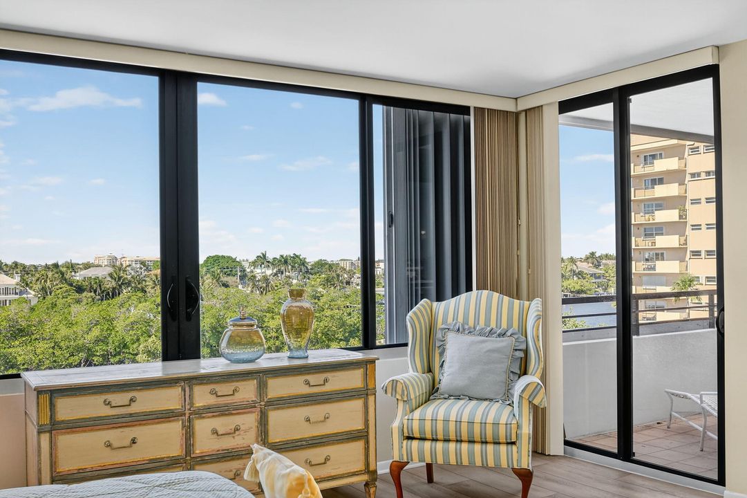 待售: $209,000 (1 贝兹, 1 浴室, 1016 平方英尺)